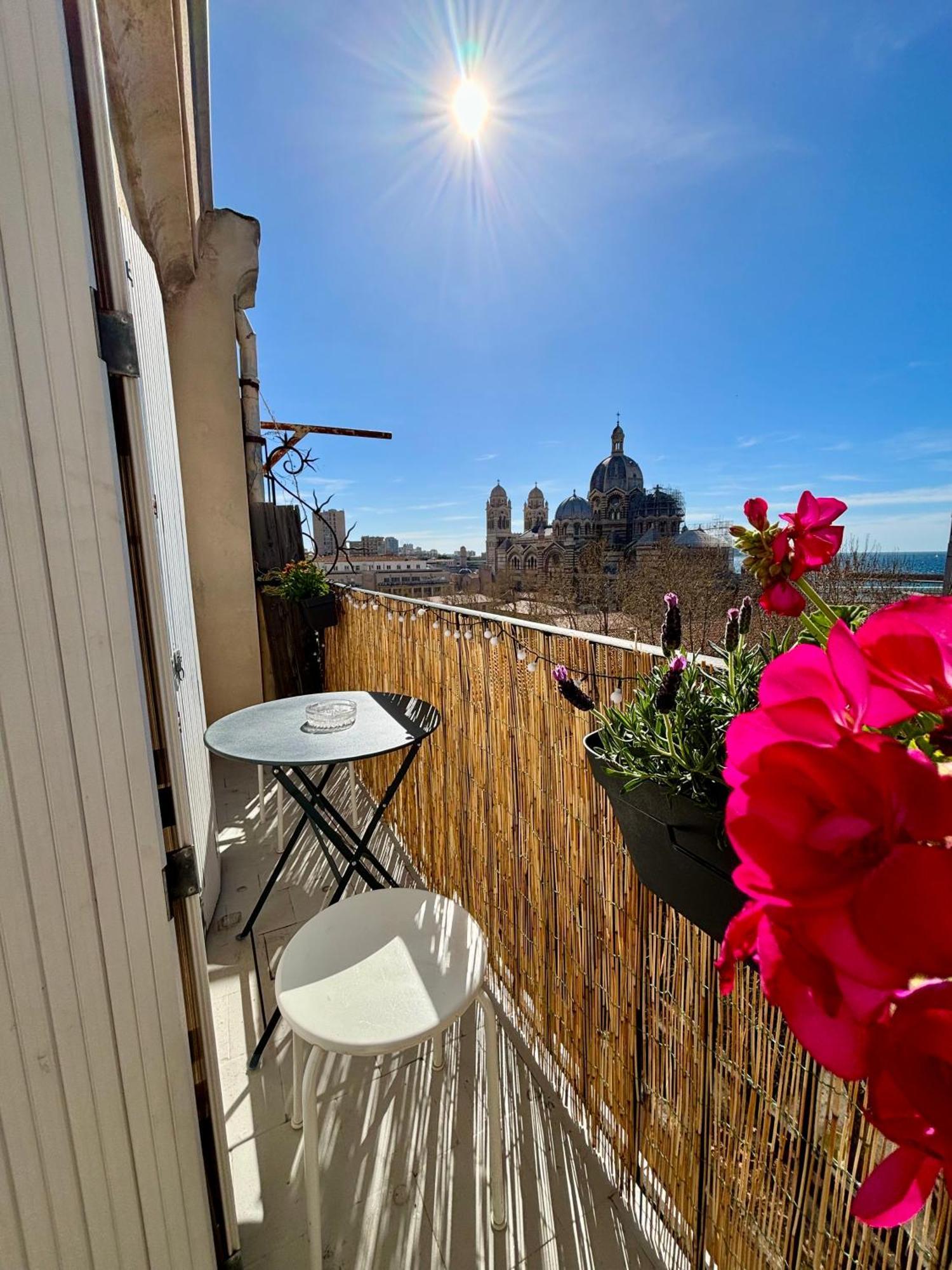 Studio Avec Vue Sur La Major Apartment มาร์กเซย ภายนอก รูปภาพ